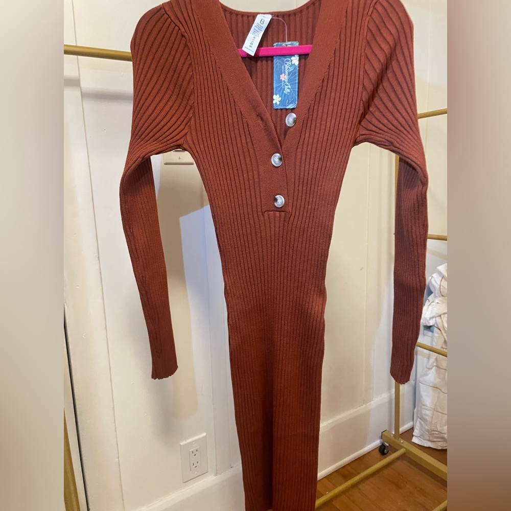 Blooming Jelly XL Ribbed Knit V-Neck Sweater Dress